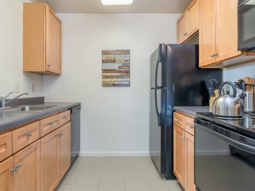 Home Away Apartments At Newport