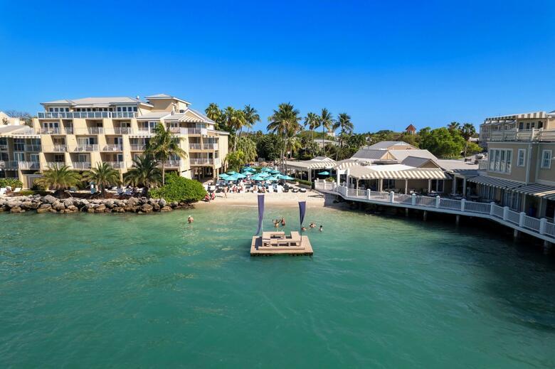 Hotel Pier House Resort And Caribbean Spa