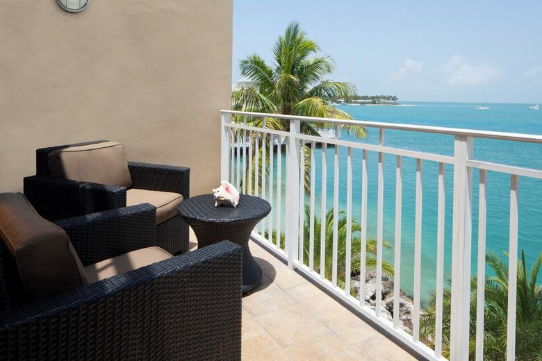 Hotel Pier House Resort And Caribbean Spa
