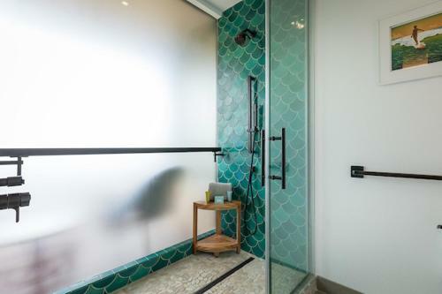 Apartamento New! Updated! Modern, Maui Beachfront With Central A/c Condo