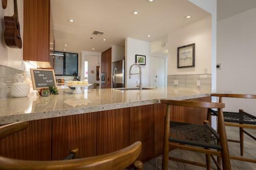 Apartamento New! Updated! Modern, Maui Beachfront With Central A/c Condo