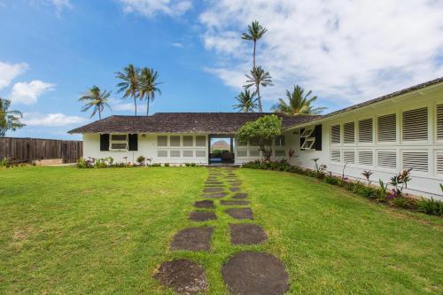 Lanikai Oceanside