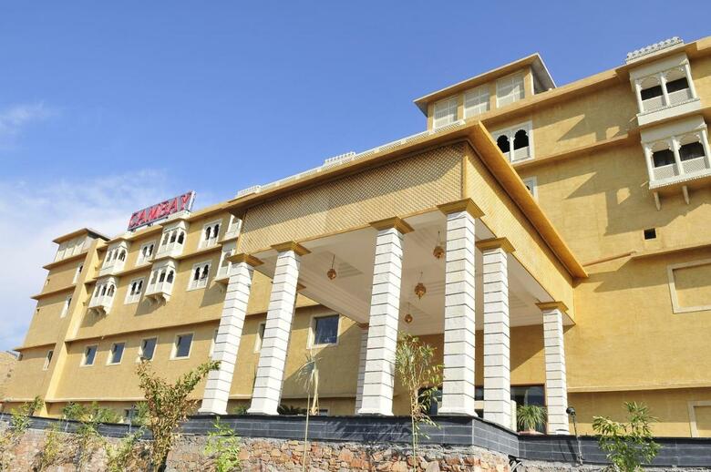 Hotel Cambay Spa & Resort