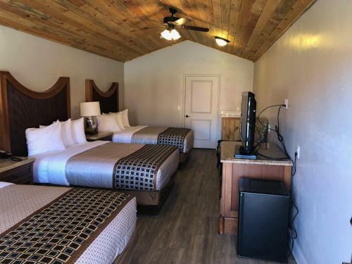 Lodge Red Canyon Cabins
