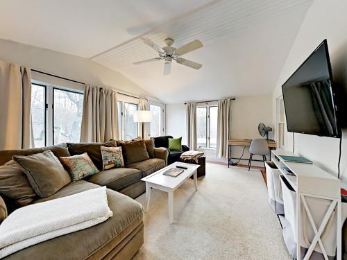 New England-style Charmer Main House Home