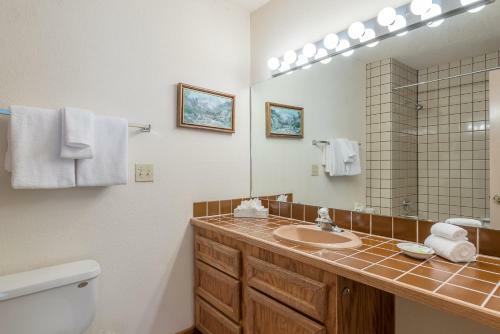 Sage Road Duplex Beautiful Views In Warm Springs