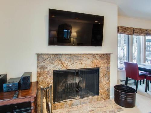 Greyhawk At The Ski Lifts -the Artisan