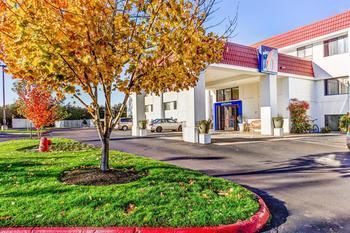 Hotel Motel 6 Portland South