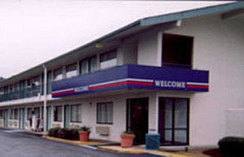 Hotel Motel 6 Portland South