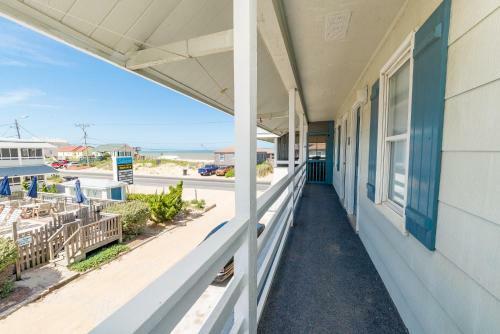 Beach Realty Saltaire #8