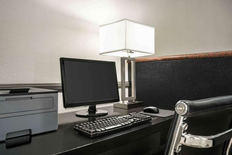 Hotel Baymont By Wyndham Monterey Park