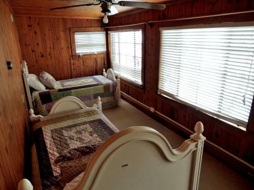 Water's Edge Home
