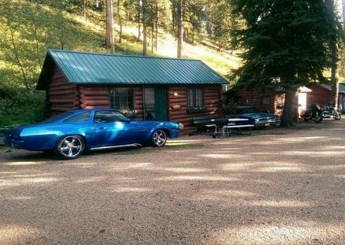 Lodge Ten Sleep Cabin