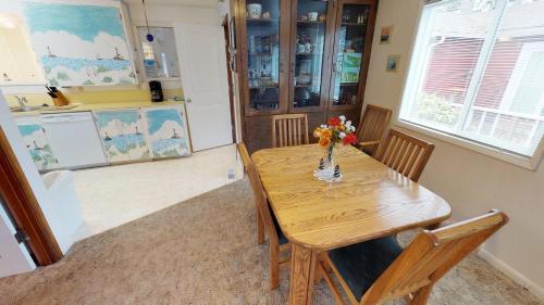 The Lighthouse In Lincoln City Home