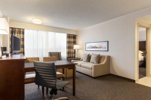 Hotel Embassy Suites Baltimore - At Bwi Airport