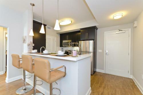 Apartamento Urban Hollywood Chateau Suite