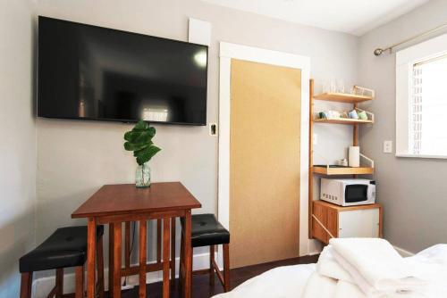 Apartamento Central Craftsman Guest Suite B 9.86