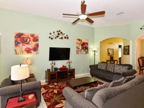 Yellow Hearth 318