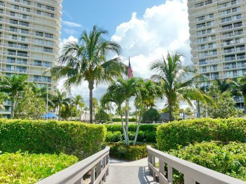 South Seas Tower 4-1708