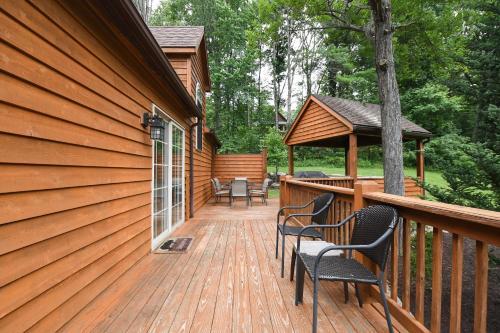 Amazing Adventure Three-bedroom Holiday Home