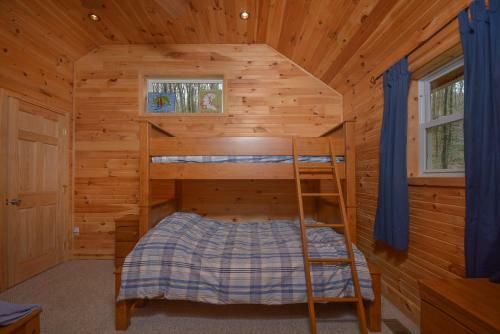 Hideout At Red Pines Three-bedroom Holiday Home