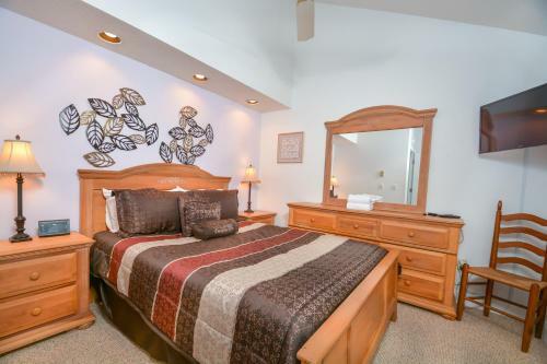 Deep Creek Village #29 Three-bedroom Townhome