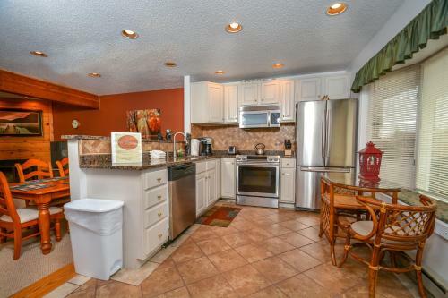 Deep Creek Village #29 Three-bedroom Townhome
