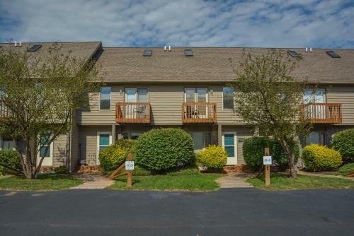Deep Creek Village #20 Three-bedroom Townhome