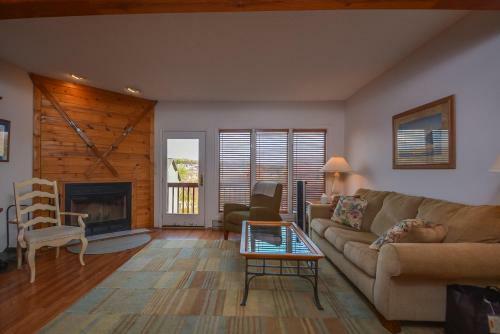 Deep Creek Village #20 Three-bedroom Townhome