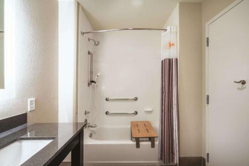 Hotel La Quinta By Wyndham Memphis Downtown