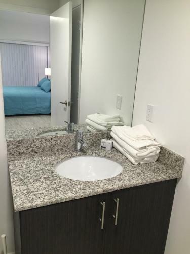 Apartamento Alhambra View | 2 Bedroom | 3rd Flr 00