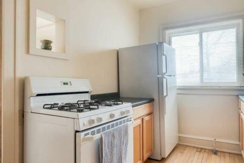 Brady Street One Bedroom Apartment