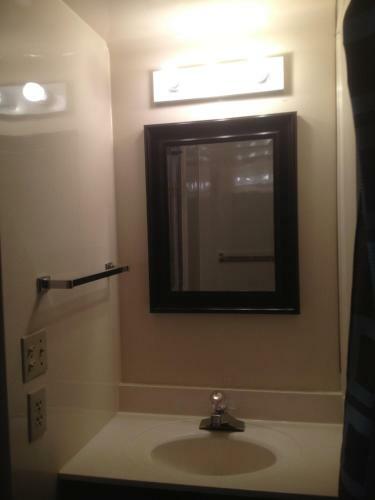 Lake Myers Lakeside Villa 23