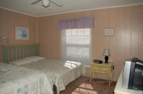 8000-7 Madison Home