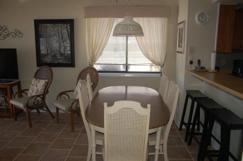 Apartamento Seascape Villas, Unit 205 Condo