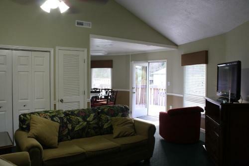 Multi Resorts At Country Club Villas