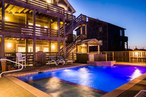 Suits Us At Kees Vacations