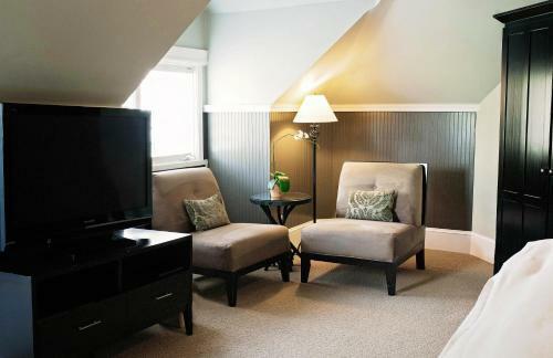 Bed & Breakfast 1801 First Luxury Inn