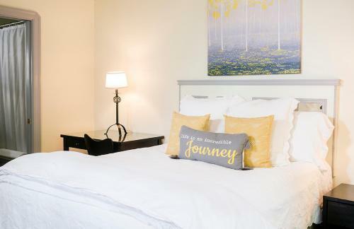 Bed & Breakfast 1801 First Luxury Inn
