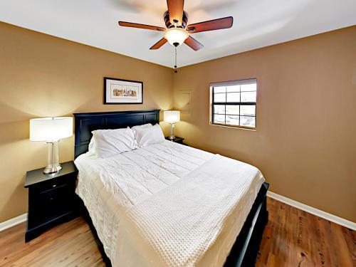 Landmark Mcmillin Court Apartment 16