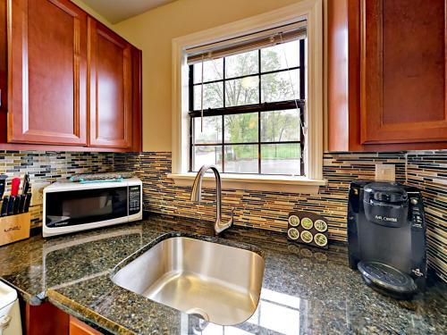 Landmark Mcmillin Court Apartment 1