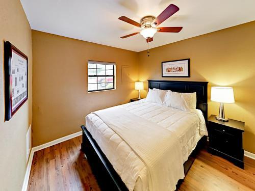Landmark Mcmillin Court Apartment 1