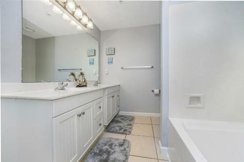 Apartamento Summerwind West 1102 - 1039472 Condo