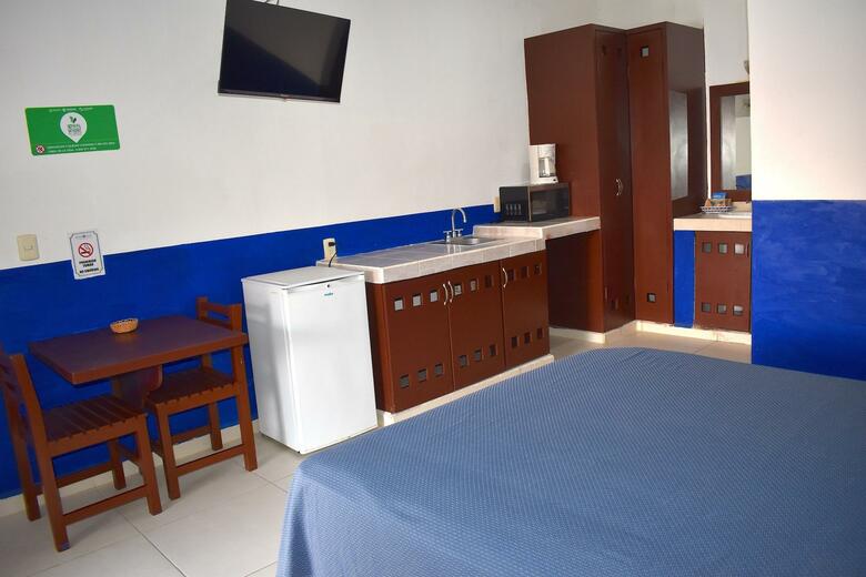 Hotel Plaza Almendros