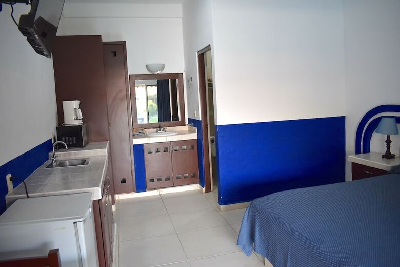 Hotel Plaza Almendros