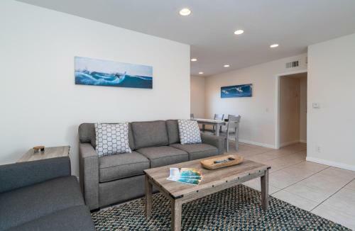 Apartamento 906 East Oceanfront Back Unit C 2 Bedroom Condo