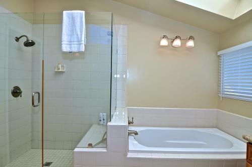 Apartamento 125 1/2 Onyx 3 Bedroom Condo