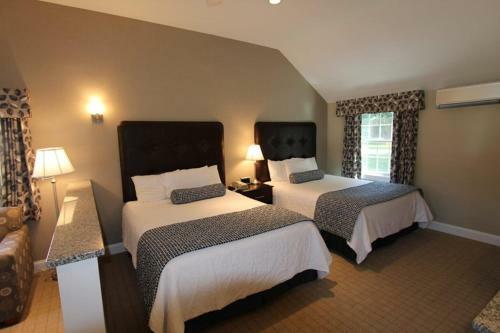 Hotel New England Inn & Lodge