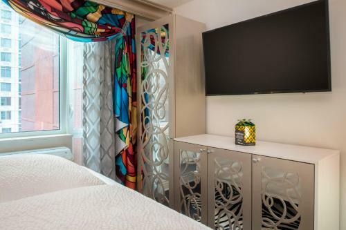 Staypineapple, An Artful Hotel New York