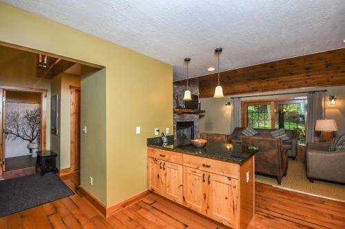 Bears Lair Four-bedroom Holiday Home